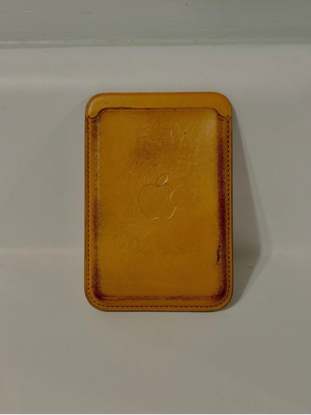 Apple Leather Wallet Magsafe (for iPhone) - Golden Brown Genuine OEM Used